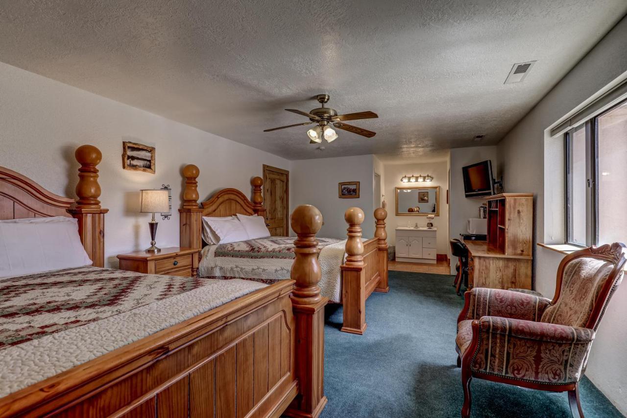 The Snuggle Inn Loa Exterior photo