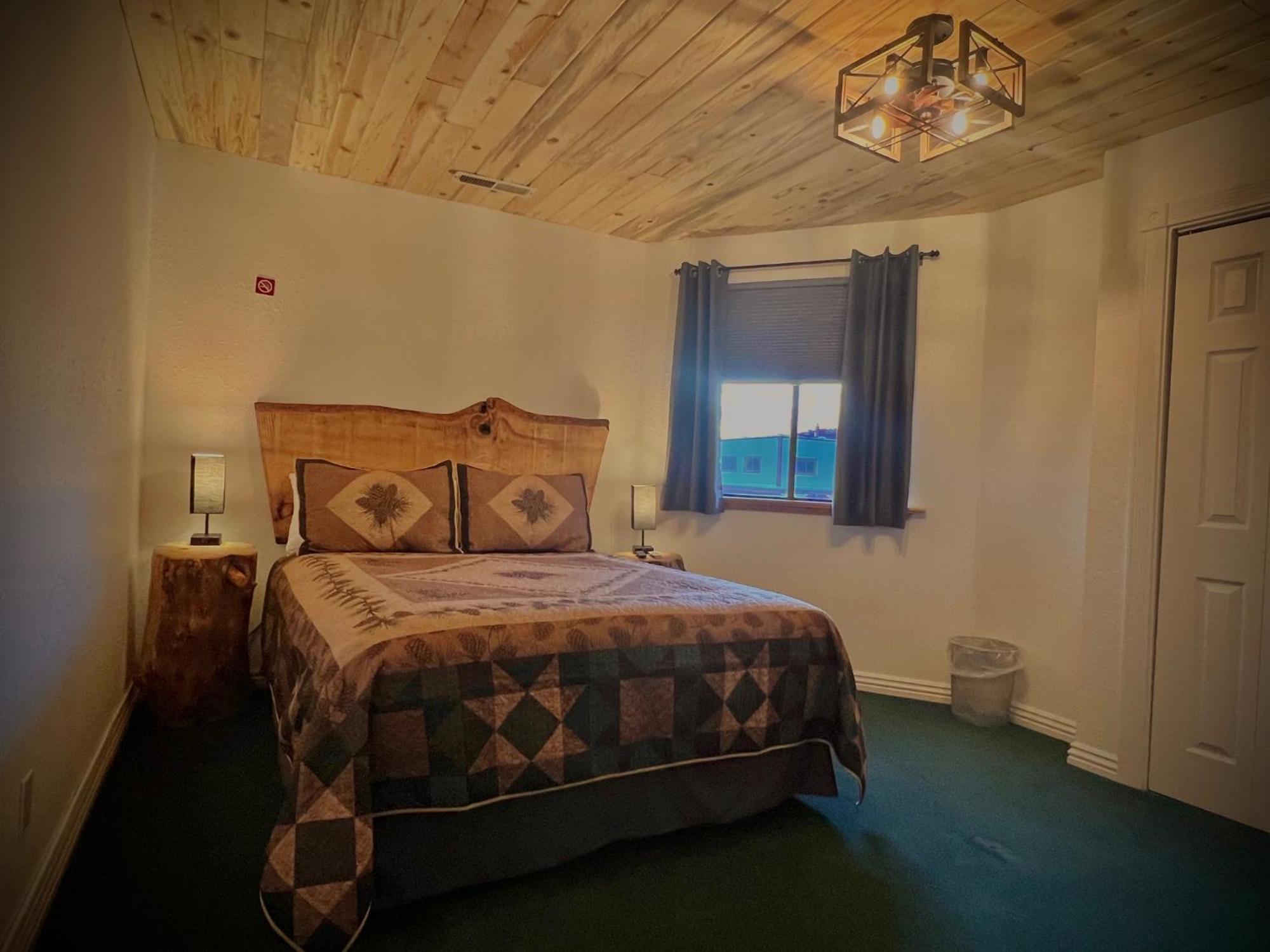 The Snuggle Inn Loa Exterior photo